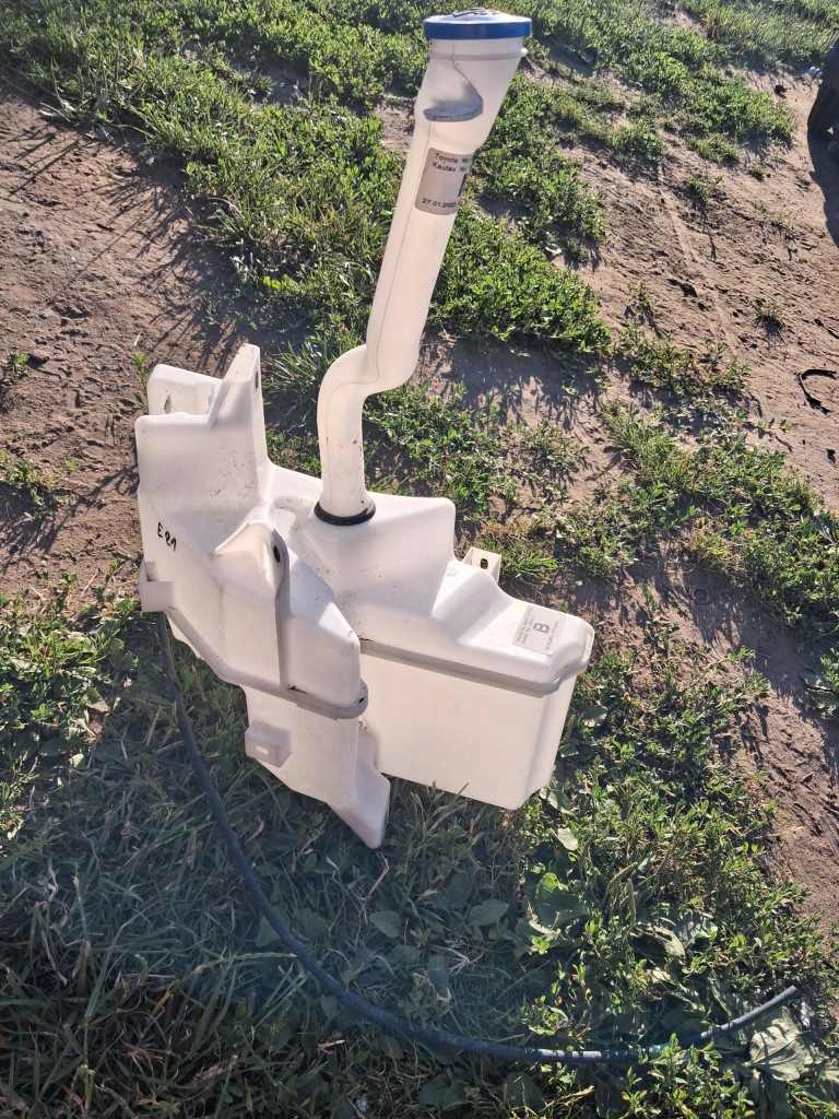 фото №1, Toyota corolla e21 бачок омывателя