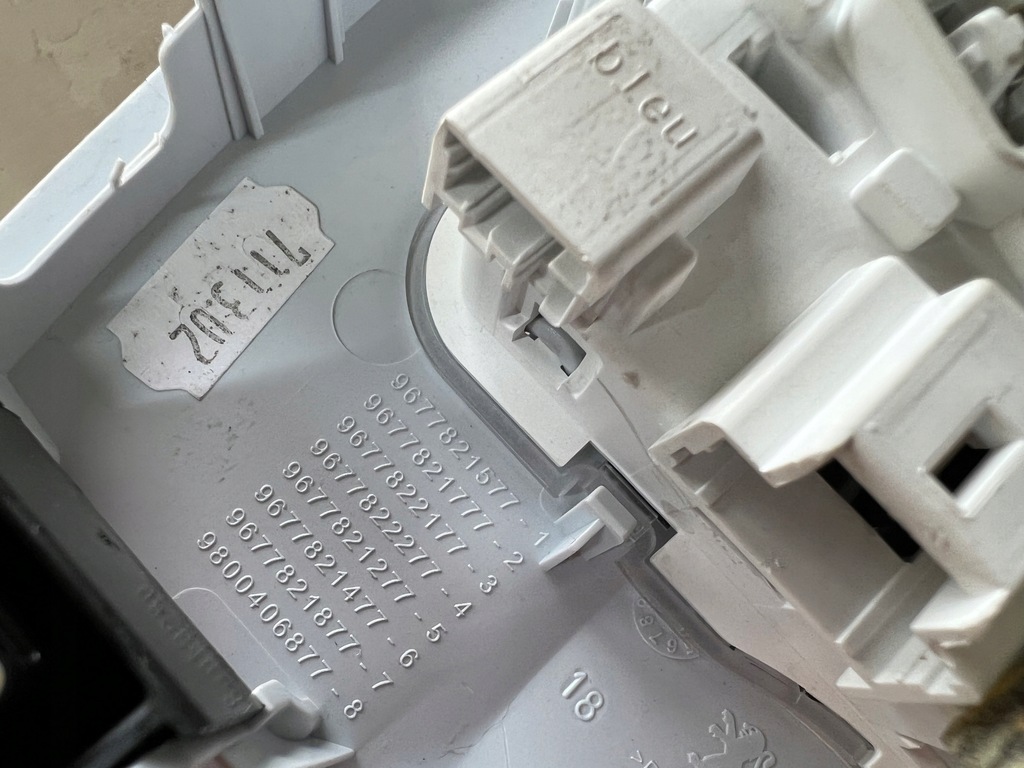 фото №10, Peugeot 308 t9 lift лампа стельовий оригінал europa