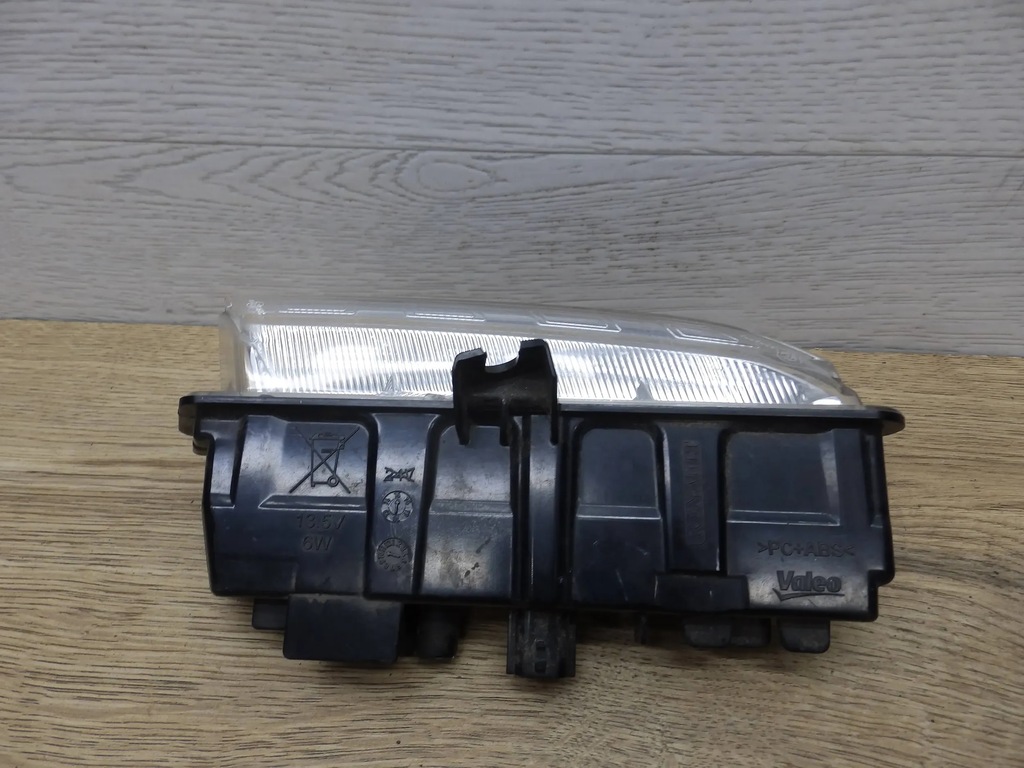 фото №10, Renault clio iv 2012 с передний свет do движение dziennej drl