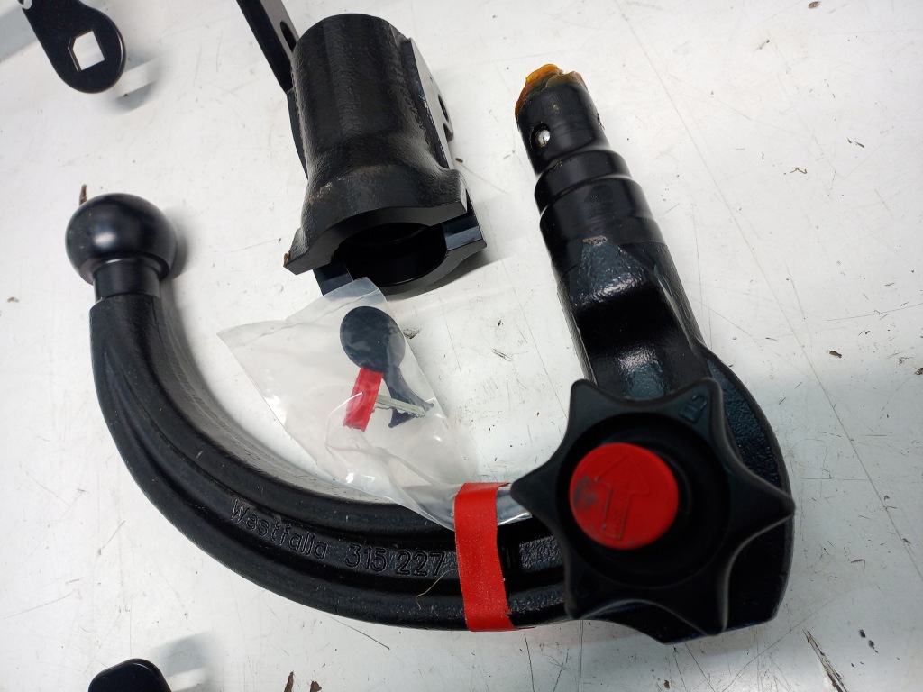 фото №7, Новий оригінальний hak буксирувальний peugeot 5008 ii 9810077580