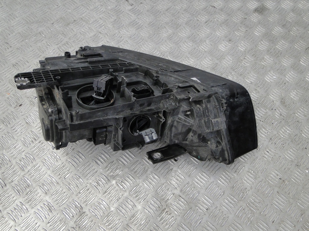 Audi q3 рестайлінг  8u0 фара перед ful led 2016r Доставка