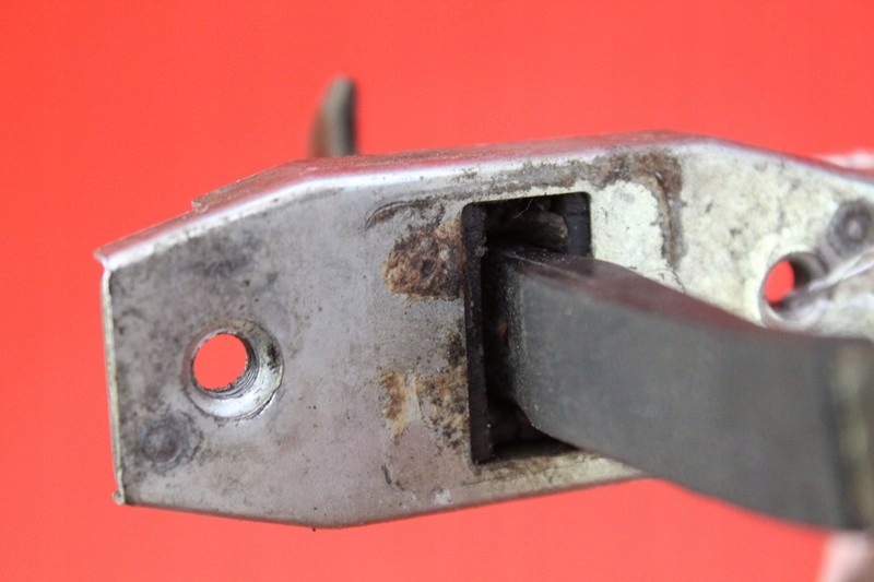 фото №7, Ограничитель передний правый дверь toyota yaris ii 5d