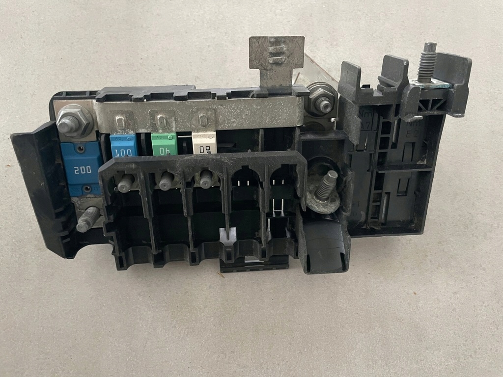 фото №1, Розподільник струму mercedes cla w117