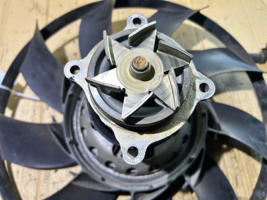 Купить Вентилятор вязкостная муфта насос воды land rover 3.6 tdv8 5h22-8600-hb