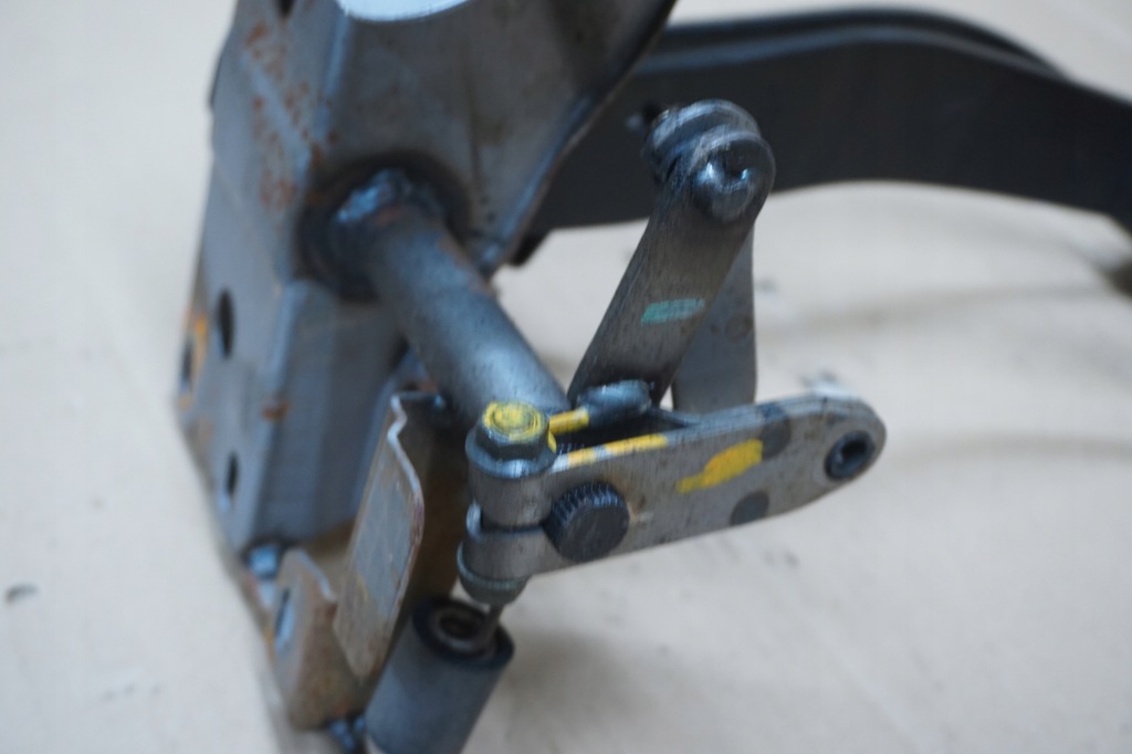 фото №9, Suzuki grand vitara i педаль педали сцепления тормоза 2,5 v6 98-05r eu