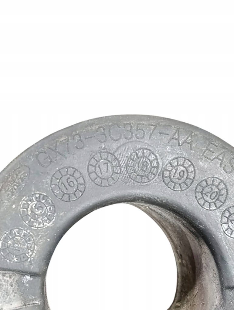 фото №7, Jaguar xe 2017 с задний подкладка / разъём пружины задний