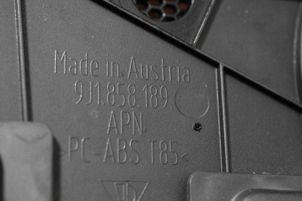 фото №5, Стопор решітка захист консолі porsche taycan 1