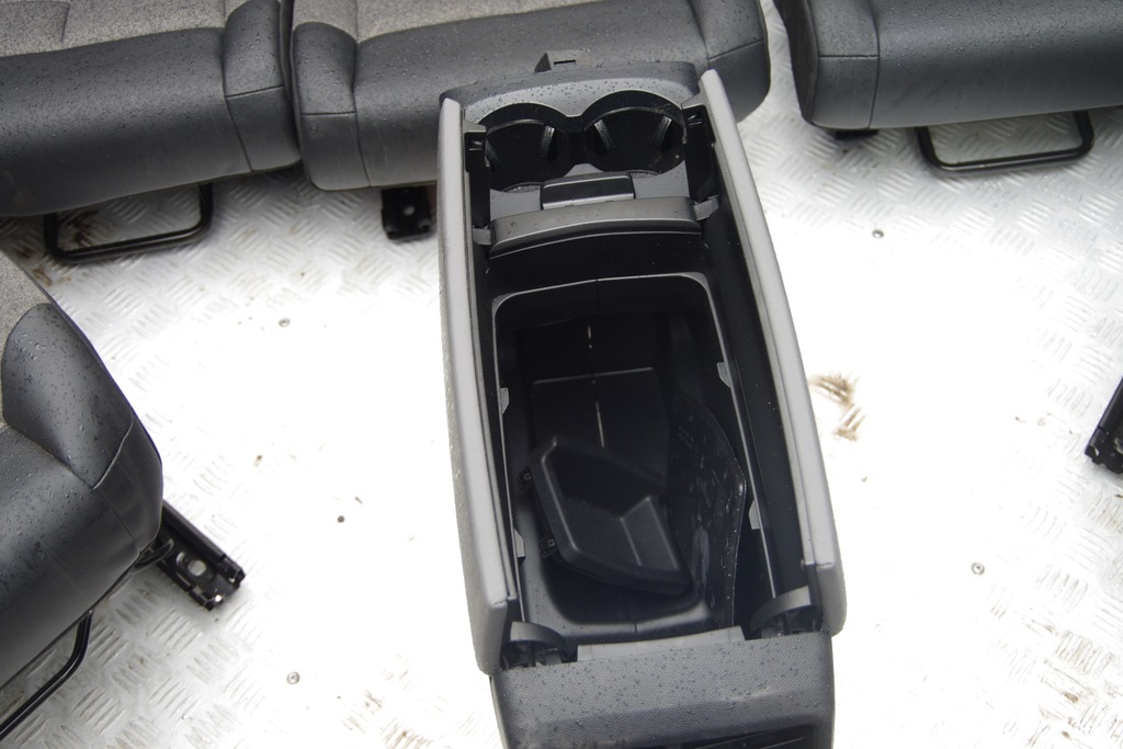 фото №8, Kompletny набор сидений + обшивки дверь с citroën c5 aircross сиденья