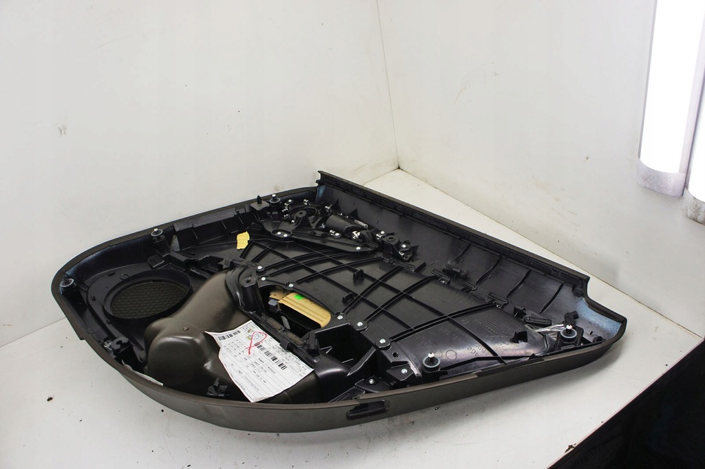 фото №6, Kn057 audi a6 c7 обшивка дверь левый задняя sedan