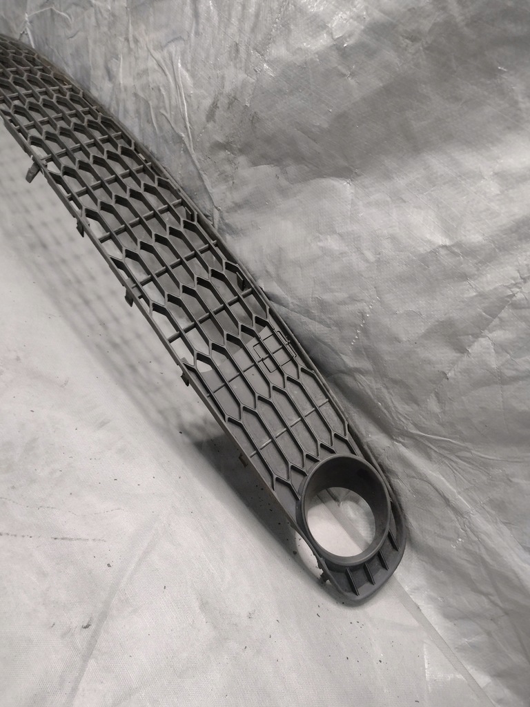 фото №3, Решітка решітка радіатора w бампер 8200700247 renault thalia ii 10r.