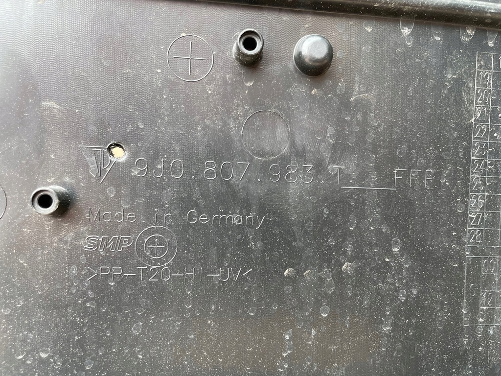 фото №9, Porsche taycan cross turismo дифузор бампера задня 9j0807983t