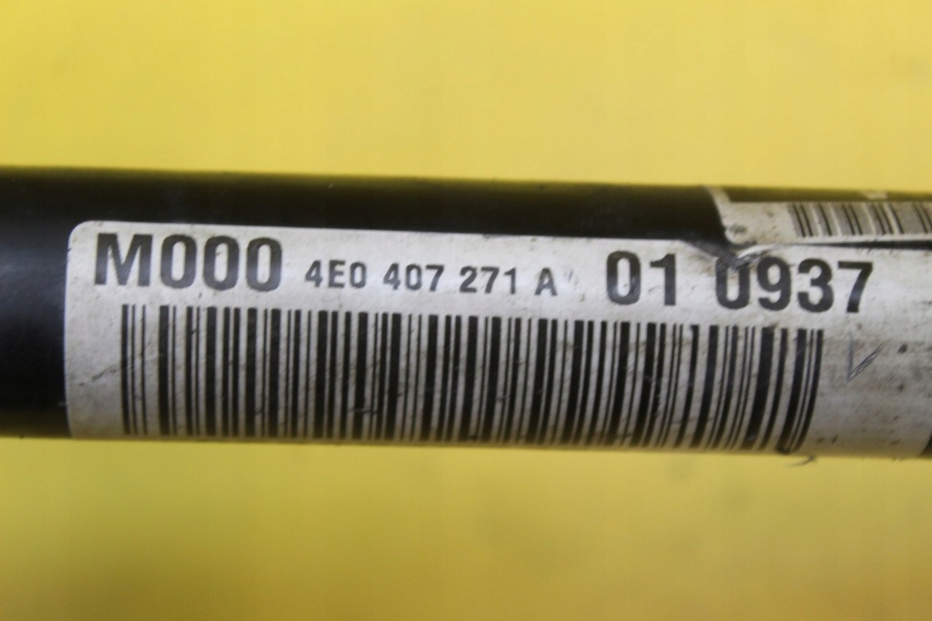 Привідний вал ліве перед 4e0407271a a8 d3 4.2 b bfm Недорого