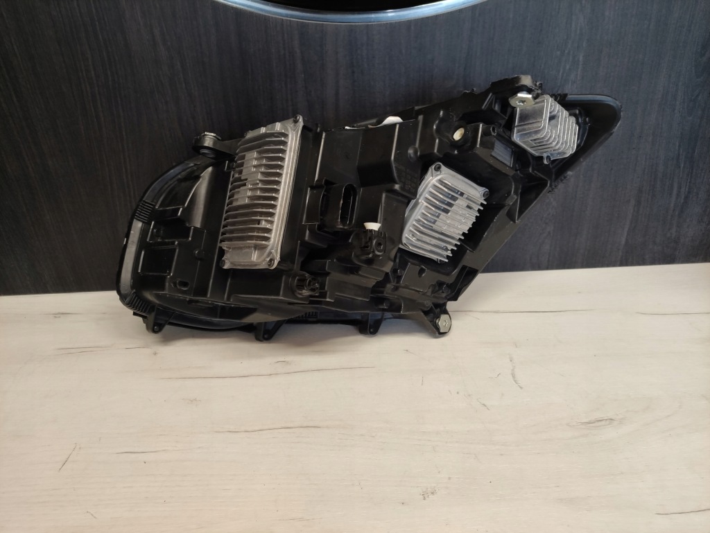 Фара правая перед amg mercedes a190 a1909069800 в Украине