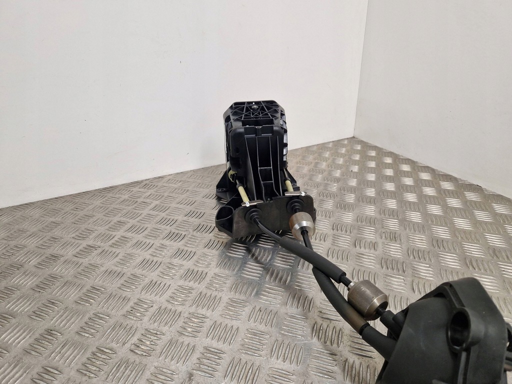 фото №9, Citroen jumpy 2017 домкрат перемикання передач / верхній