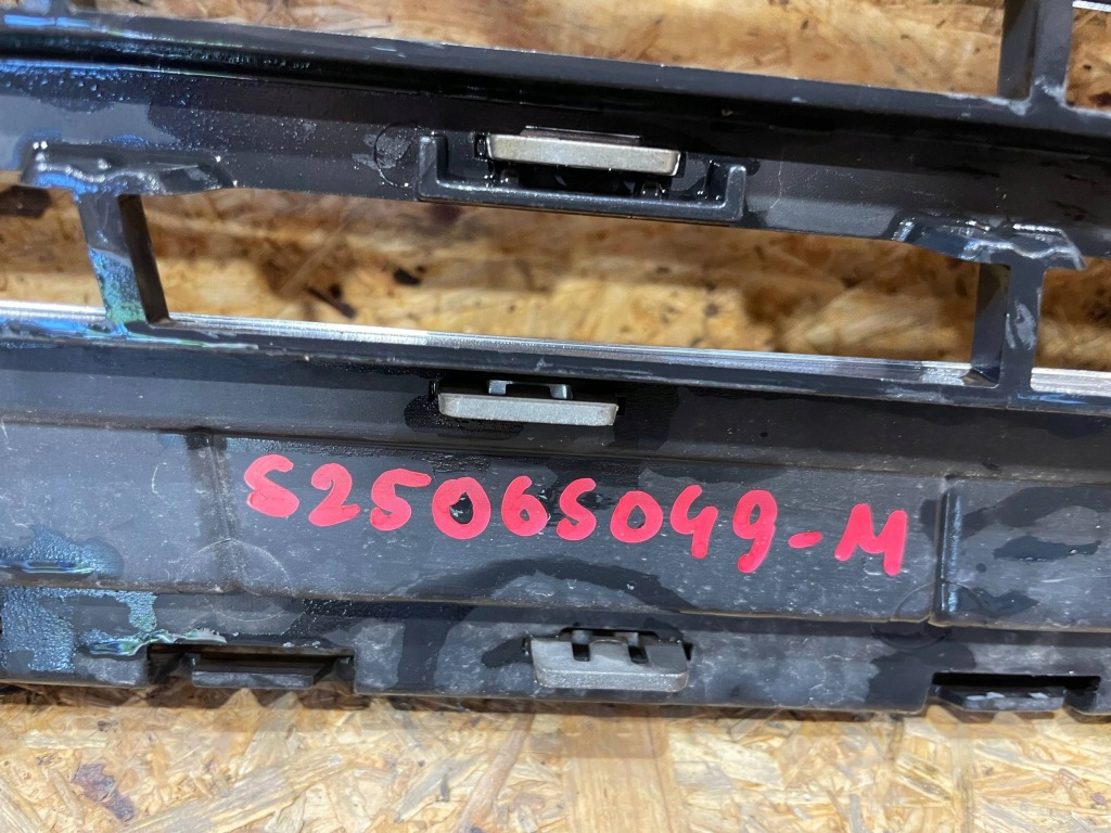 Ford mondeo mk5 v 14-19 решётка  решётка радиатора решётка хром средняя бампера перед Доставка