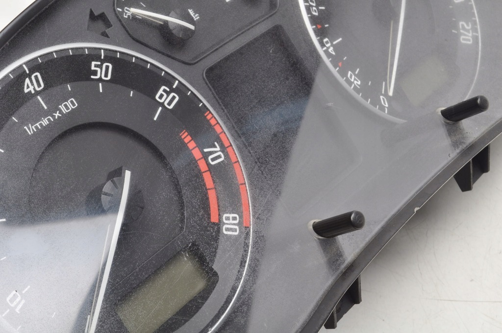 фото №7, Skoda superb i 2.8 v6 193km счетчик приборы 3u0920842b europa