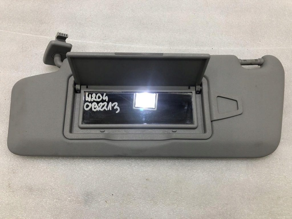 фото №1, Защита солнцезащитная левая mercedes w204