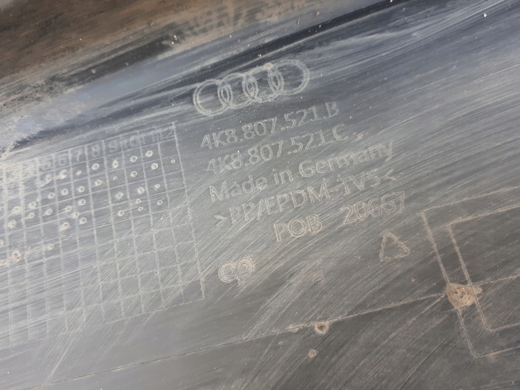 Audi a7 c8 бампер задній накладка нижня спойлер 4k8.807.521.b Недорого
