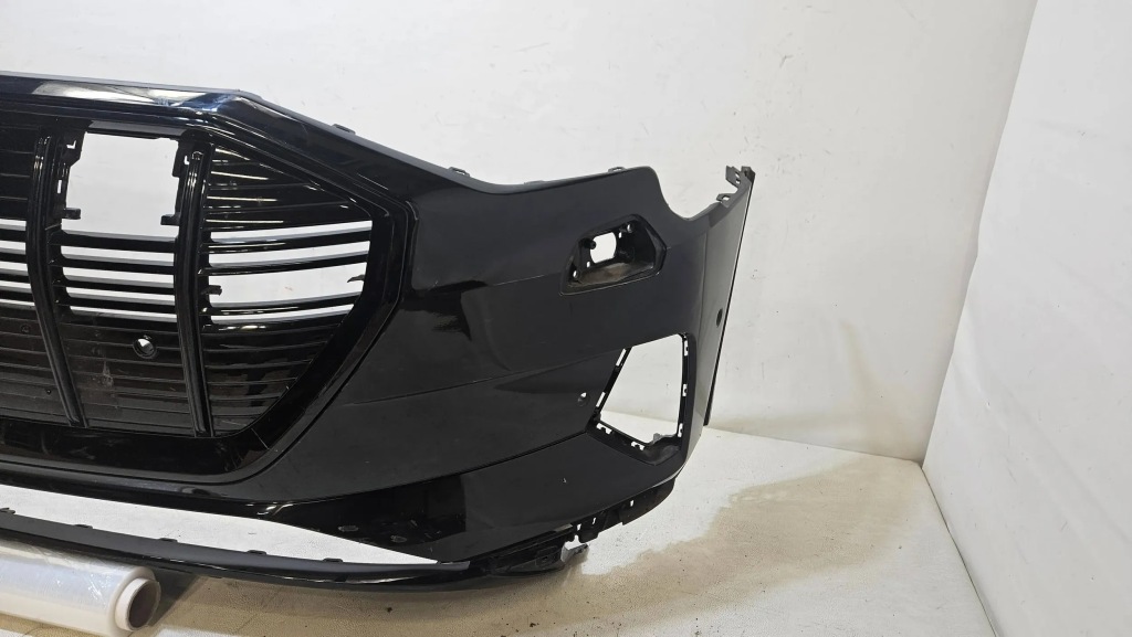 фото №8, Бампер перед передний решётка радиатора решётка радиатора audi e-tron 4ke807437