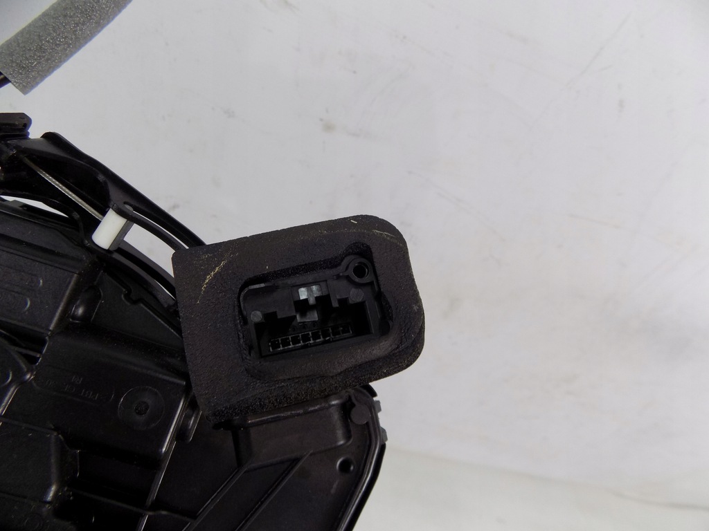 фото №3, Vw t-roc 2ga замок двері правий задня 5ta839016e