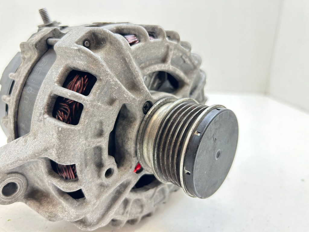 2014 volvo xc70 генератор 0125811110 Зі Шроту