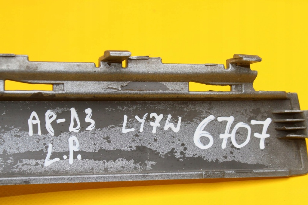 фото №9, Молдинг бампера левый перед a8 d3 4e0807223a