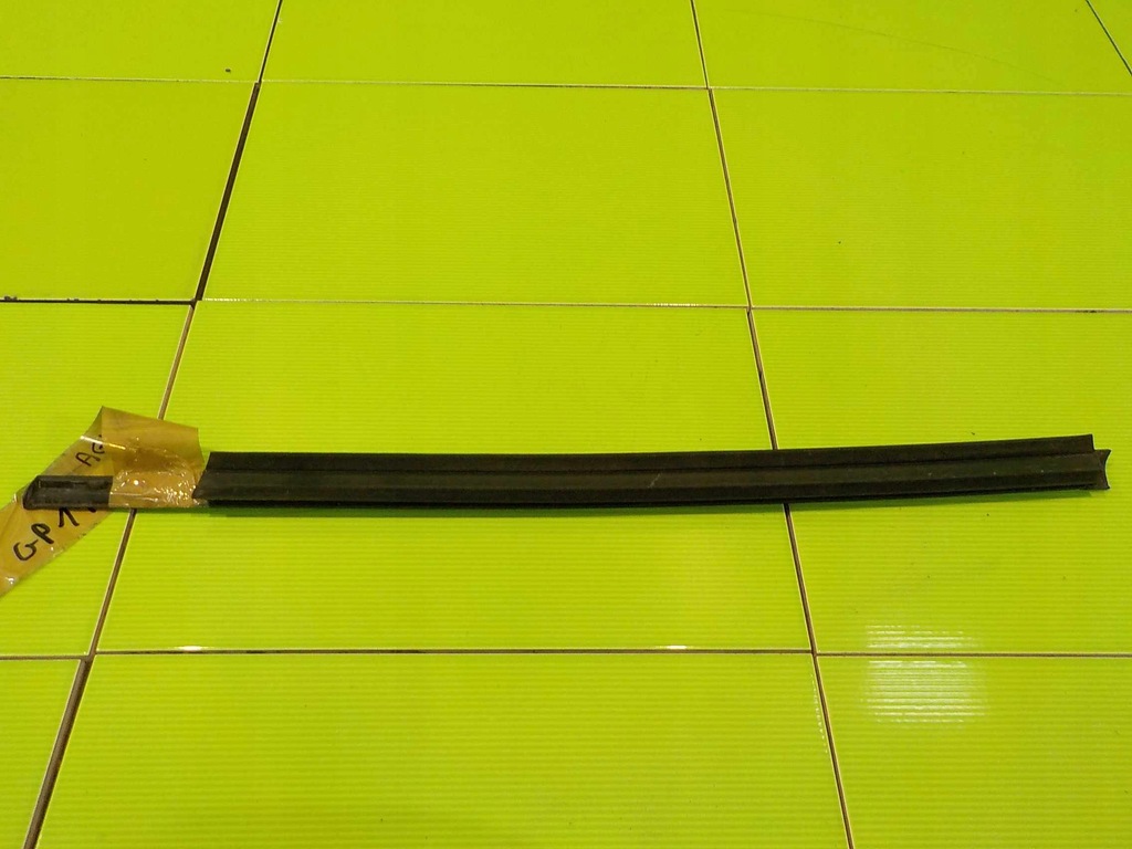 фото №4, Opel agila b 09r молдинг уплотнитель правая задняя