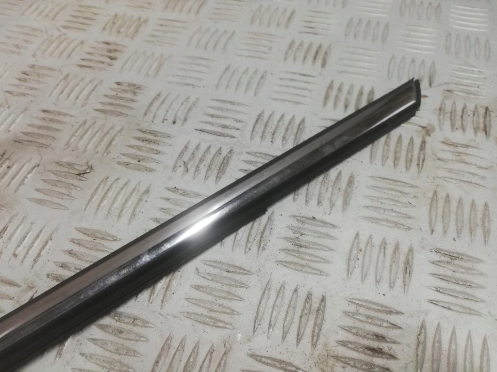 фото №2, Mini countryman r60 молдинг ущільнювач ліва перед