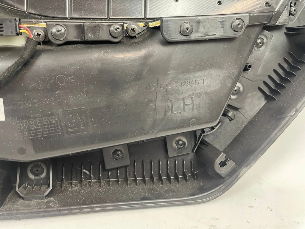 фото №9, Chevrolet camaro ss обшивка двері лівих 2016-18