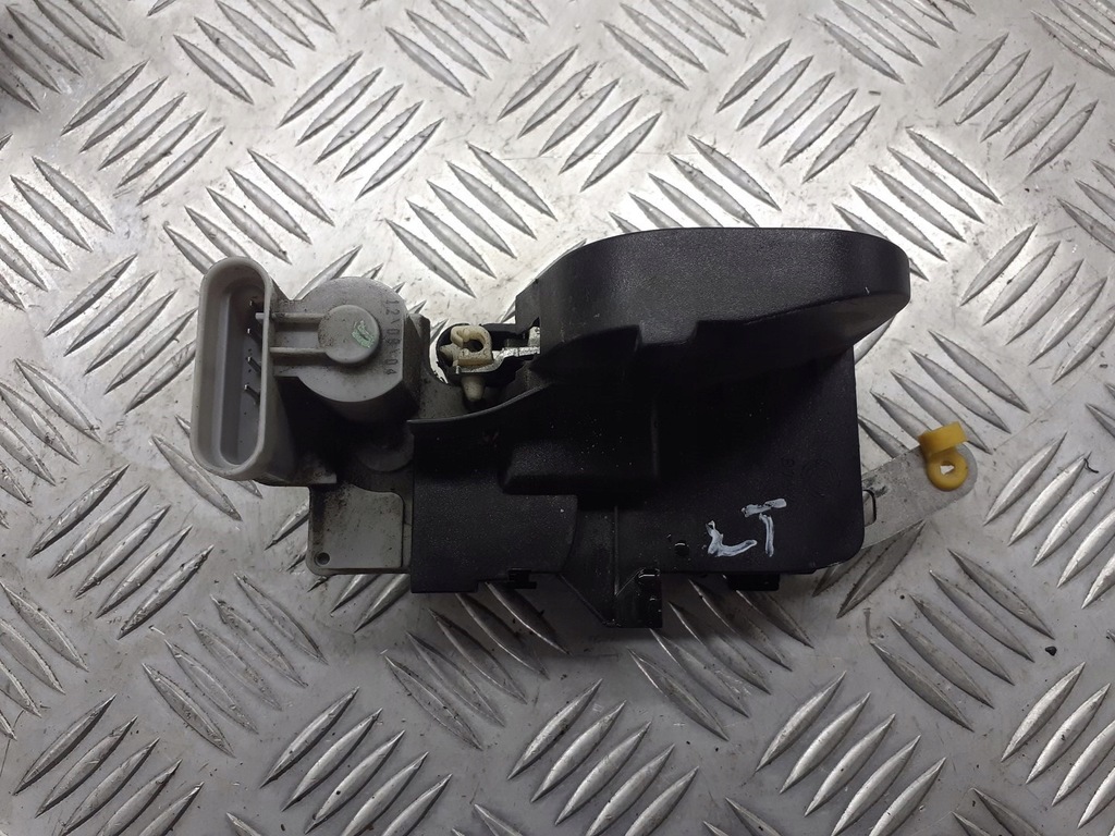 фото №1, Замок дверь левый задняя alfa romeo 147 4pin