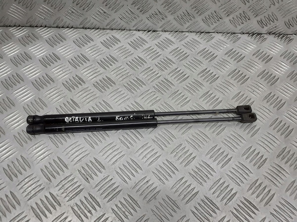 фото №1, Амортизатори кришки задня задній skoda octavia i