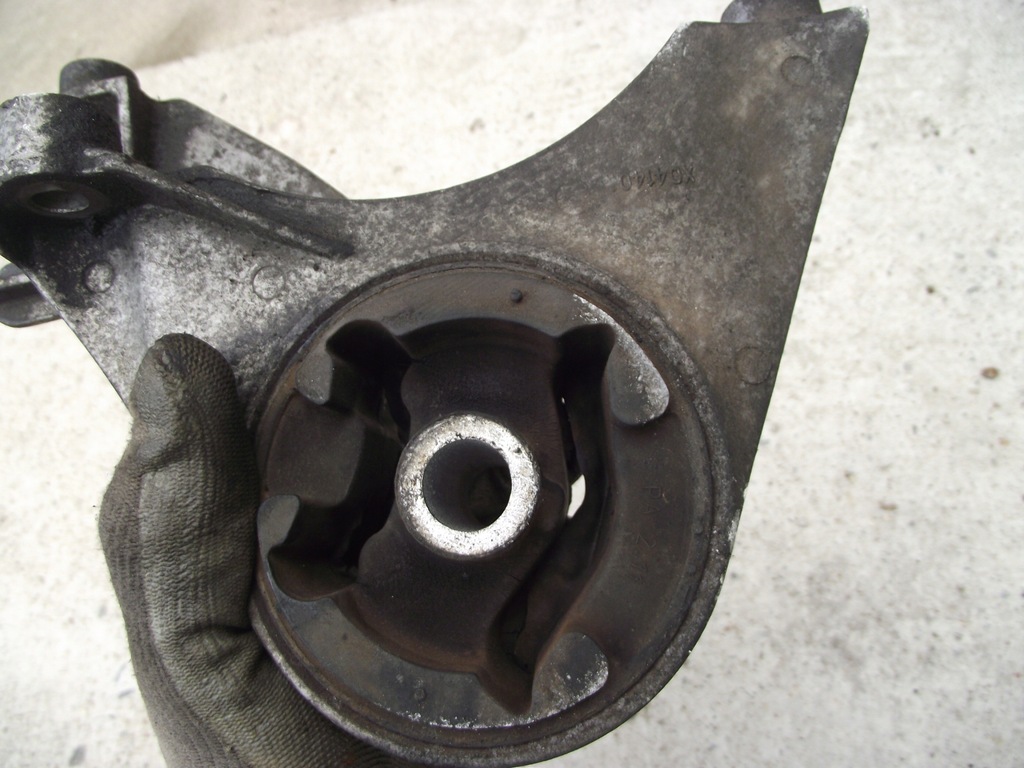 фото №5, Подушка двигателя нижняя captiva 08r 2.0 автоматическая коробка передач