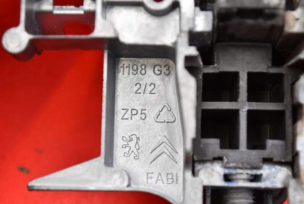 фото №8, Ручка двері розсувних права czarna 9680503580 citroen berlingo ii 08-18