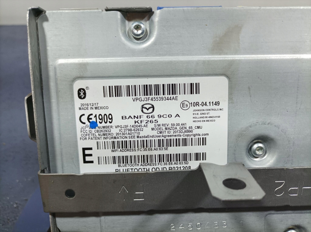Mazda 3 iii bm рестайлінг  дисплей радіо навігації b61a611j0 Зі Шроту