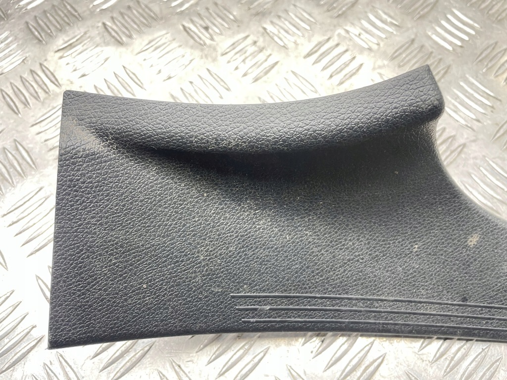 Mercedes w213 защита порога  заглушка правая задний a2136808602 Оригинал