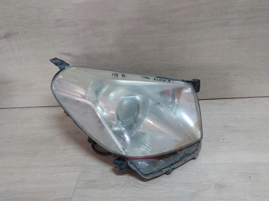 фото №1, Toyota iq лампа перед права скло фари