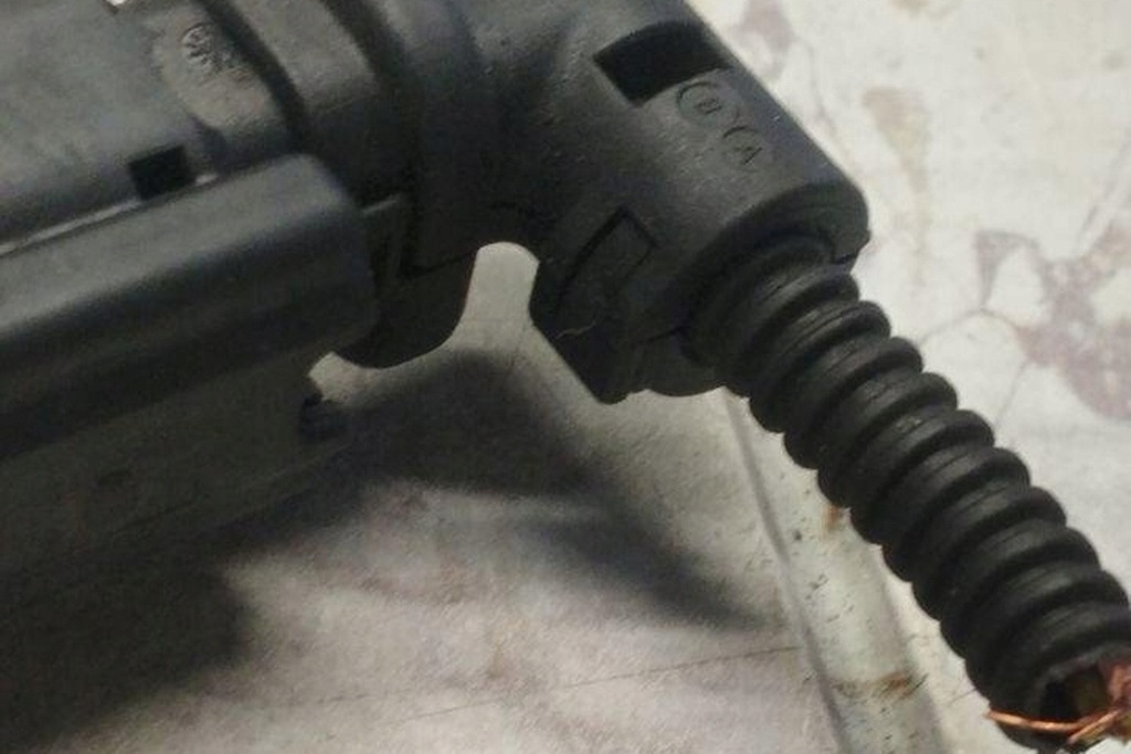 фото №6, Клапан электромагнитный citroën c5 i break de_ 9674084680 2.0l дизель 79kw