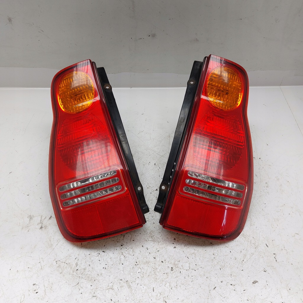 фото №1, Hyundai matrix лампа левая + правая задняя