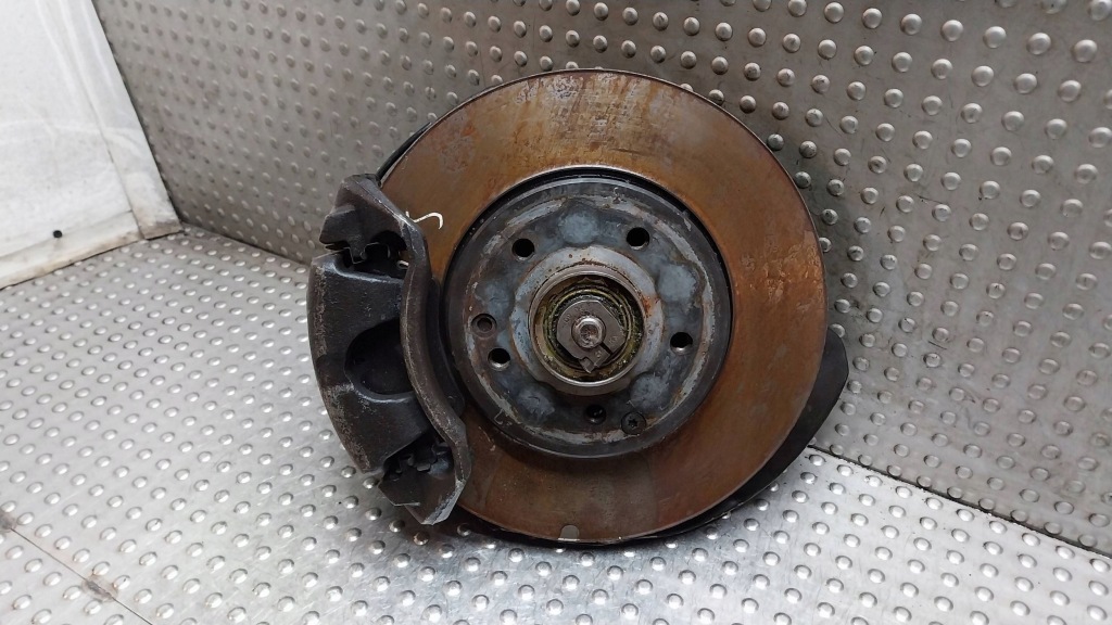 фото №1, Поворотний кулак ступиця супорт правий перед 20901 mercedes w203 w209 slk r171