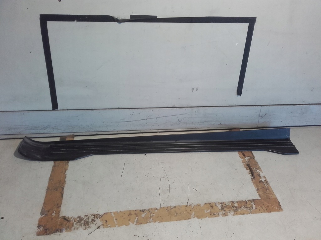 фото №1, Bmw 8 e31 молдинг накладка поріг ліва