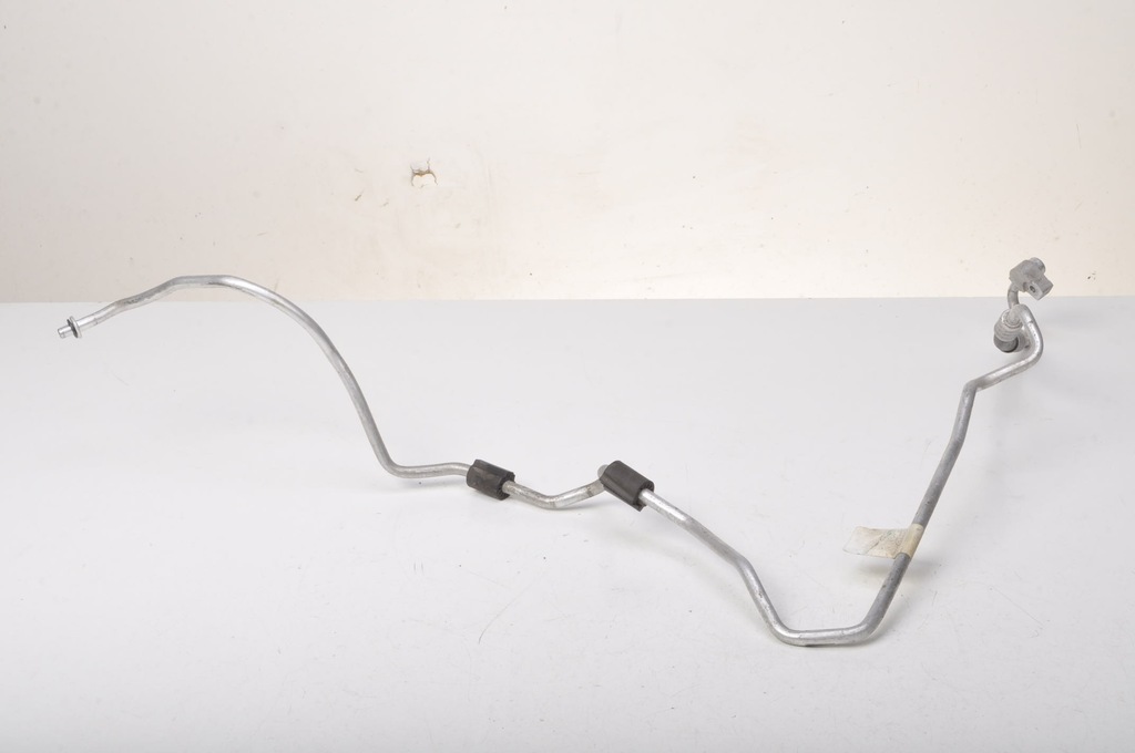 фото №1, Ford fiesta mk8 1.1 шланг кондиционера