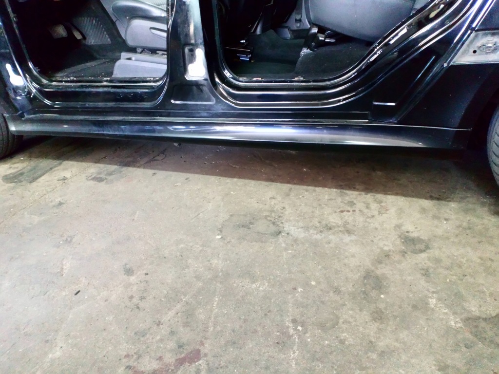 Купить Mercedes b w245 левая молдинг порог накладка