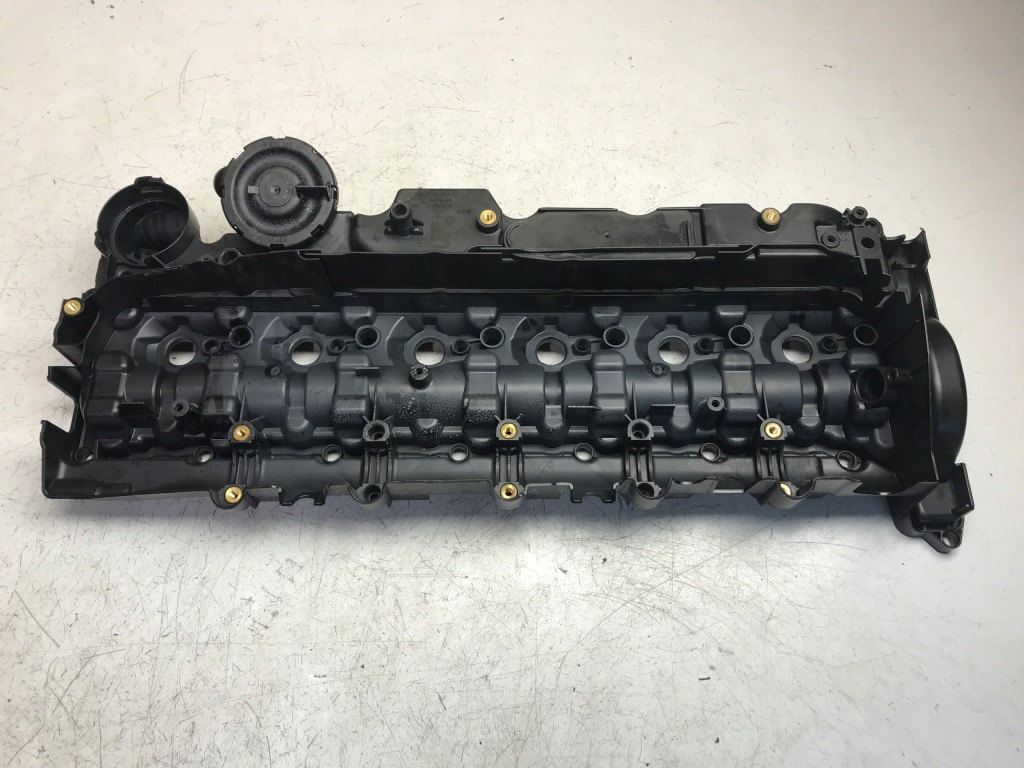 фото №1, Кришка клапанів bmw f10 f11 3.0 d 15265812