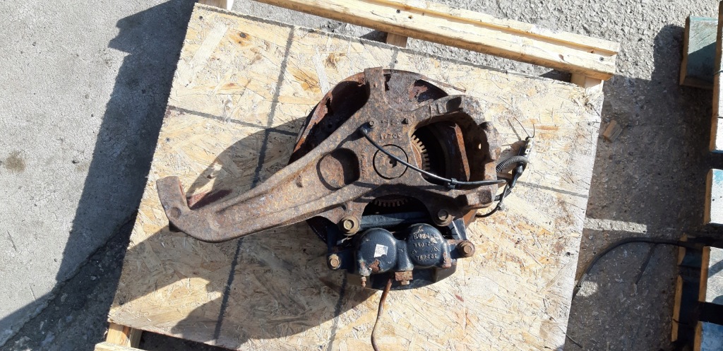 фото №1, Поворотный кулак ступица суппорт ford f 150 f150 04-08r 4x2