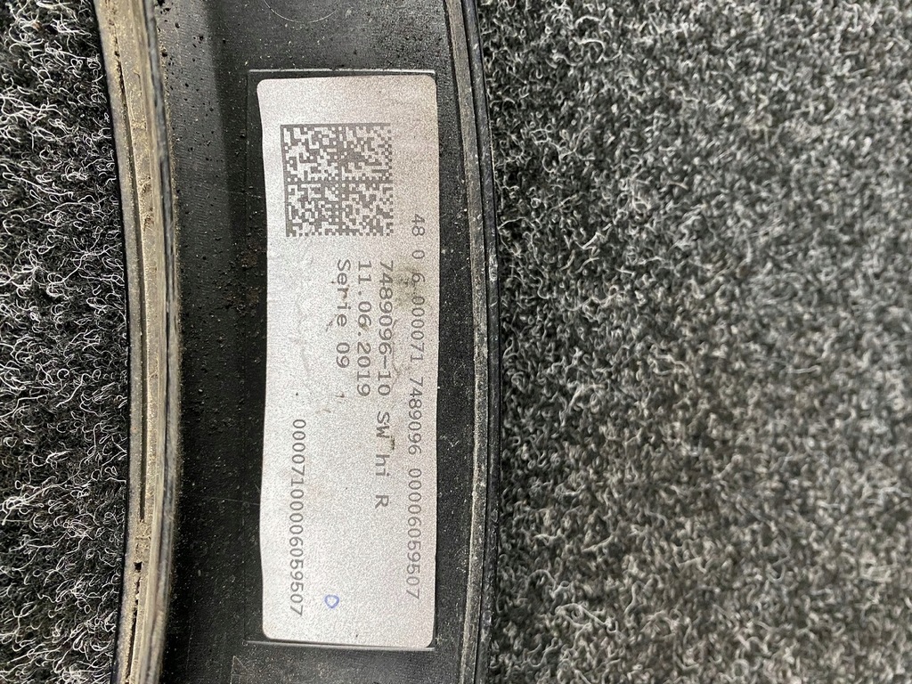 фото №6, Bmw i3 sport молдинг крила права задня задня 51117472948