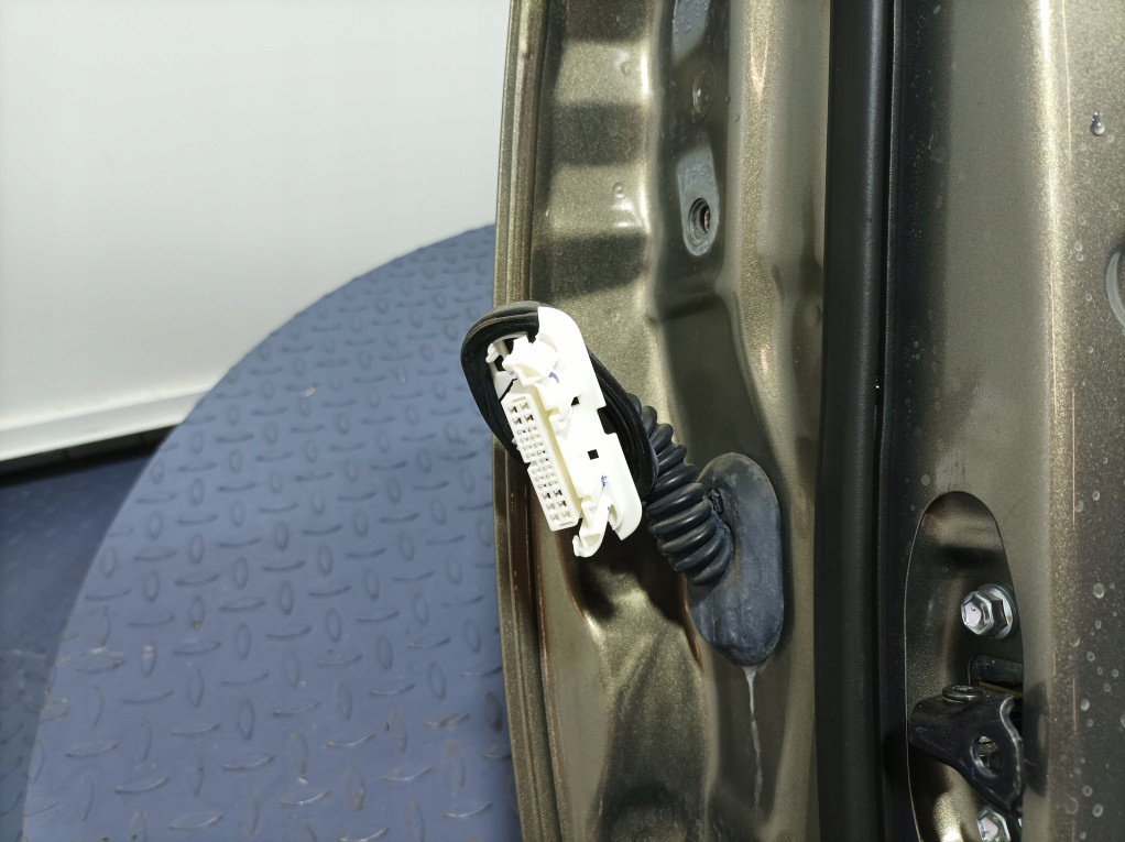 фото №9, Toyota corolla xii e21 sedan дверь задняя задние правое 6x1