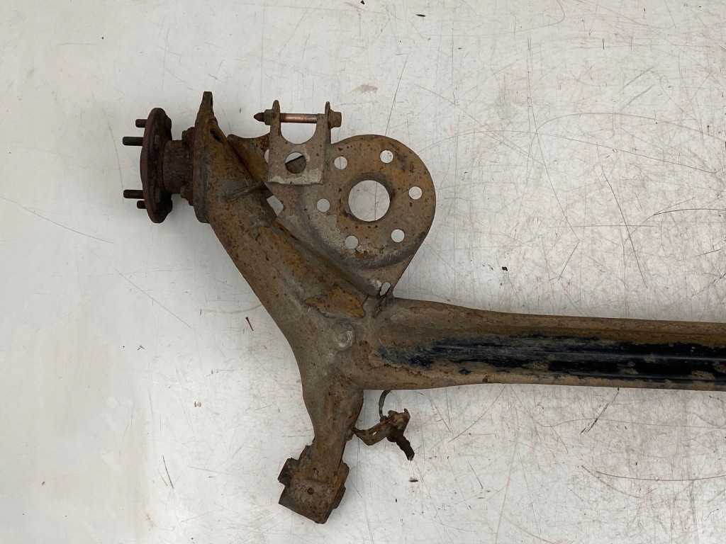 2012 toyota corolla e140 e150 балка osi задний с Разборки