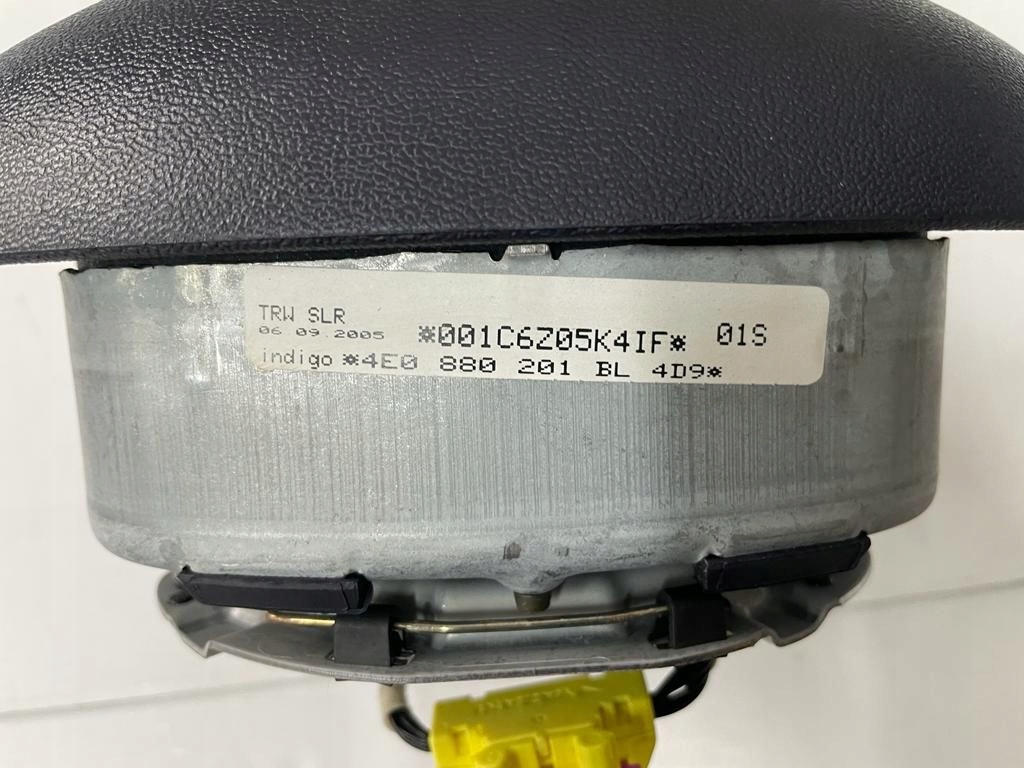 фото №4, Audi a8 d3 lift подушка четырёхлучевая indigo