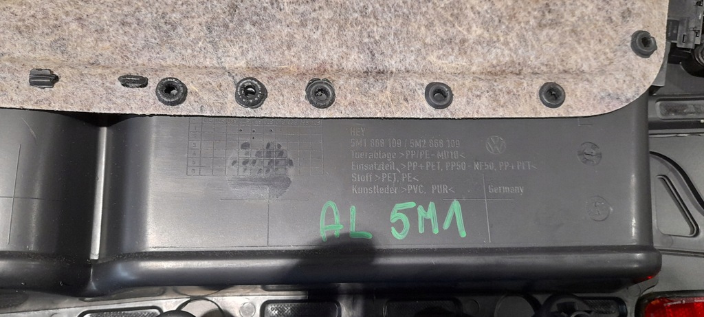 фото №7, Оббивка двері перед vw golf vi plus 5m1868109