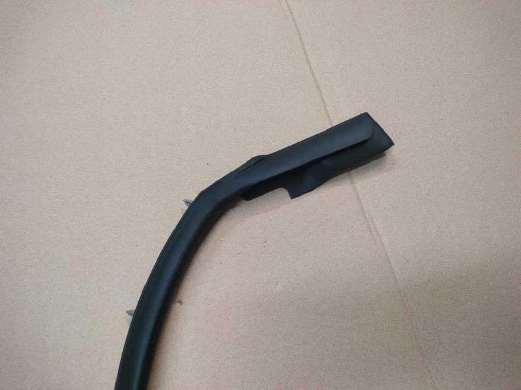 фото №4, Renault arkana прокладка дверь передних nowa оригинальный номер